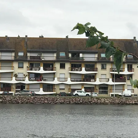 Appart 24 Avec Vue Port Apartment Ouistreham